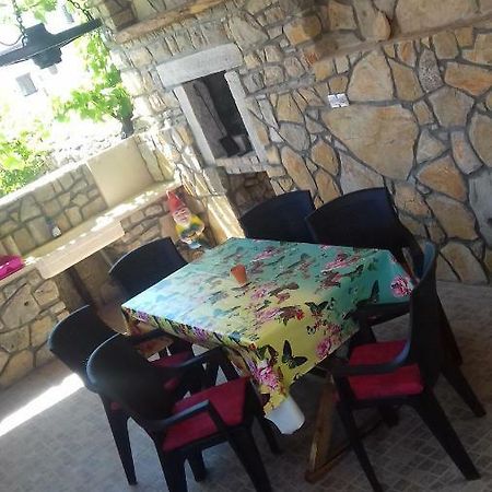 Holiday Home Nora**** Loznati Cres Exterior foto