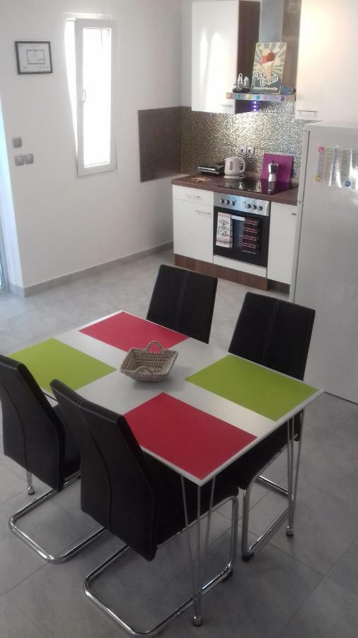 Holiday Home Nora**** Loznati Cres Exterior foto