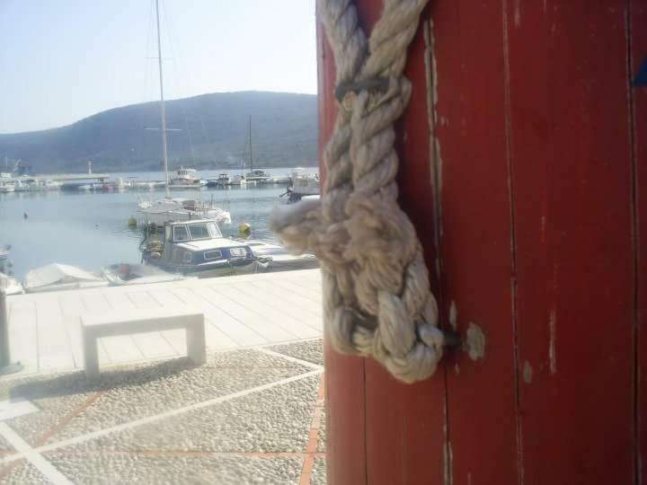 Holiday Home Nora**** Loznati Cres Exterior foto
